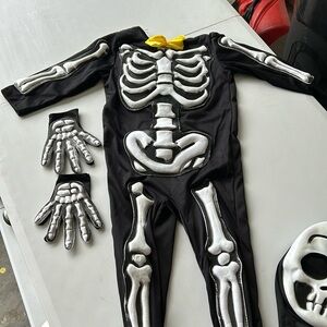 Toddler skeleton Halloween costume.